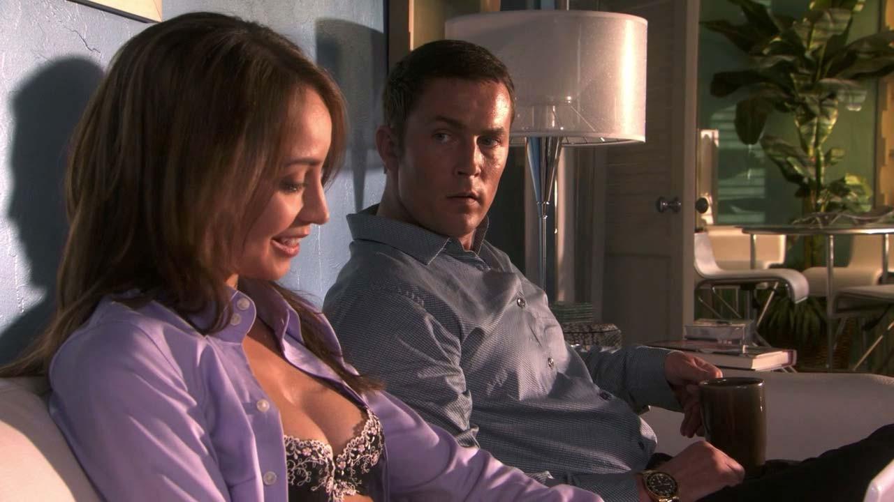 10P Courtney Ford exposing her nice big boobs and fucking in nude movie scenes