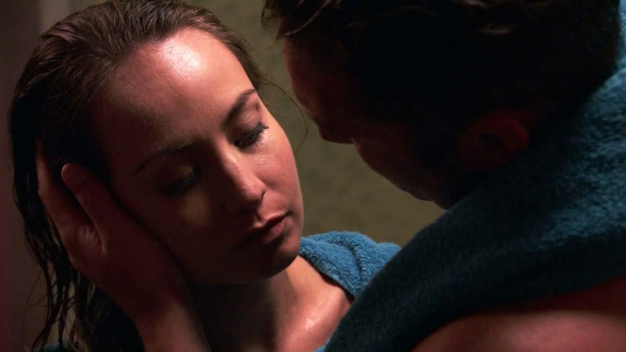 10P Courtney Ford exposing her nice big boobs and fucking in nude movie scenes