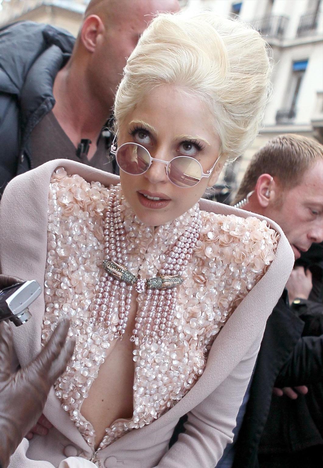 16P Lady Gaga showing off her boobs  ass on the streets of Paris