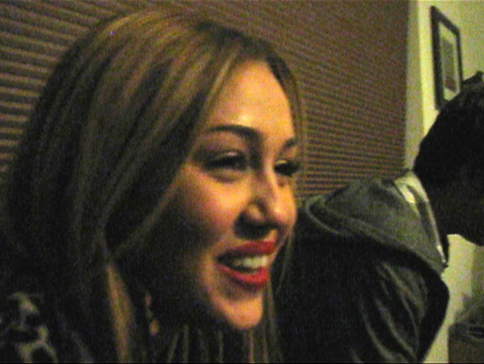 16P Miley Cyrus exposing her sexy legs on street and takeing drugs