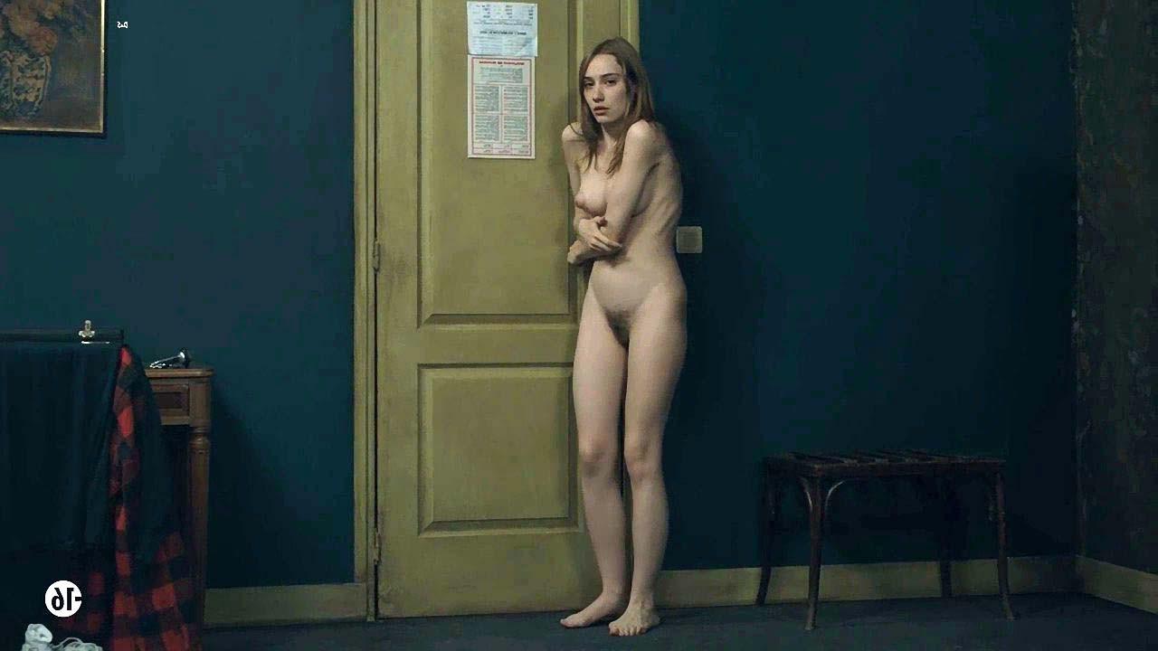 10P Deborah Francois exposing her nice big boobs and fucking hard