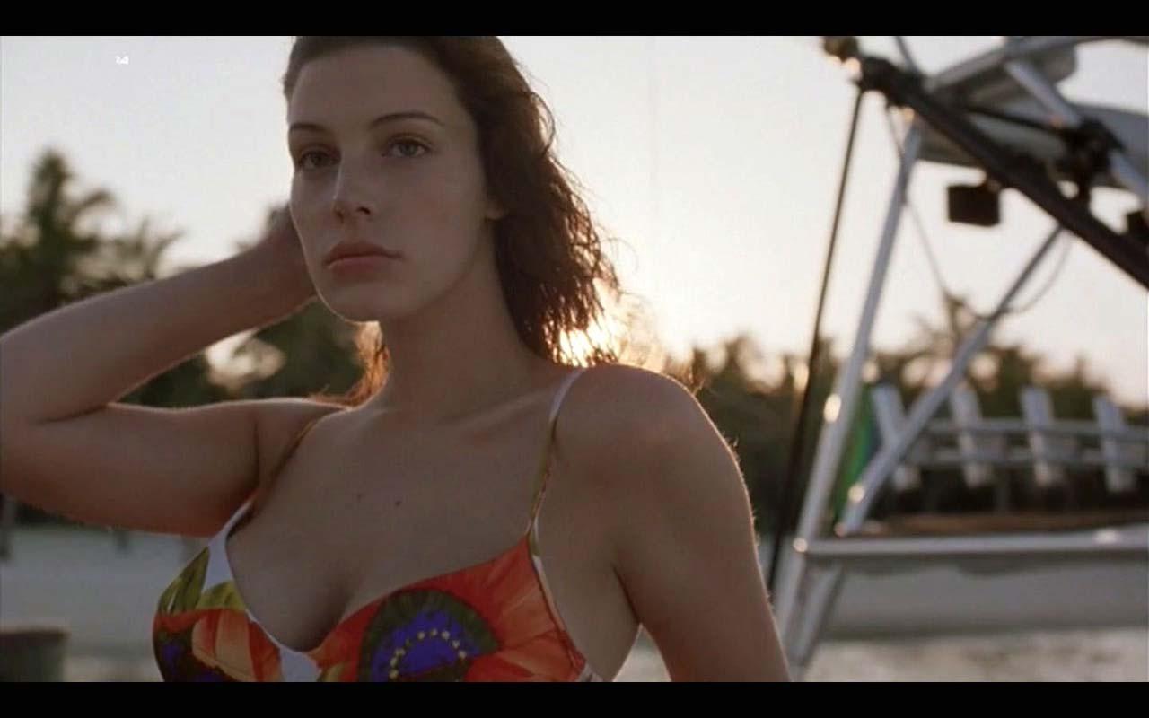 10P Jessica Pare showing her nice big boobs in nude movie scenes
