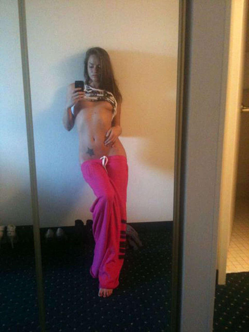 16P Tori Black showing sexy nude body and nice boobs in private photos