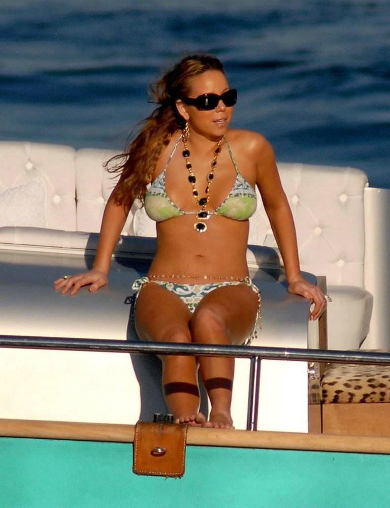 16P Mariah Carey in hot bikini doing a sexy photoshoot on a yacht