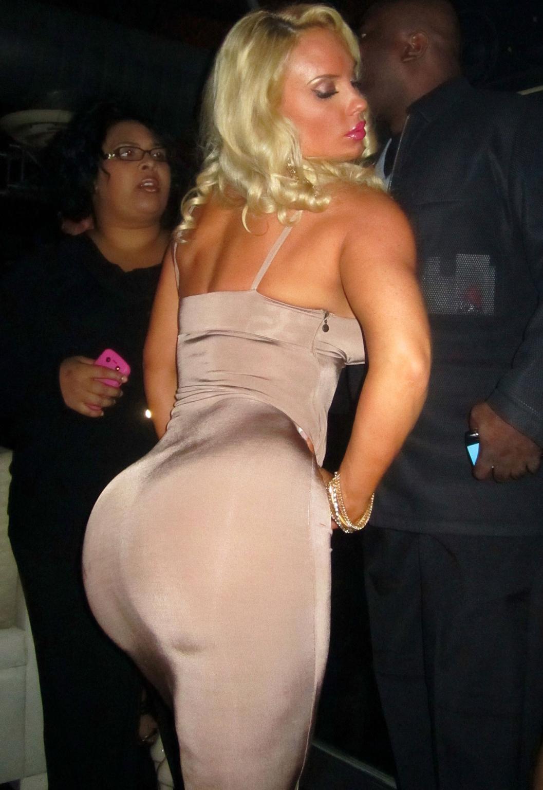16P Nicole CoCo Austin exposing nude body and fucking hot ass in thong