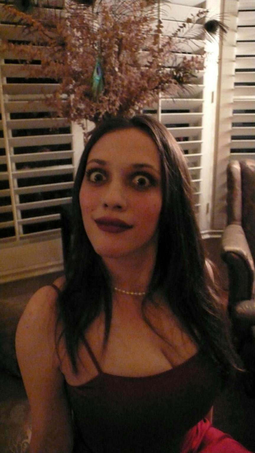 16P Kat Dennings exposing sexy nude body and huge boobs on private photos