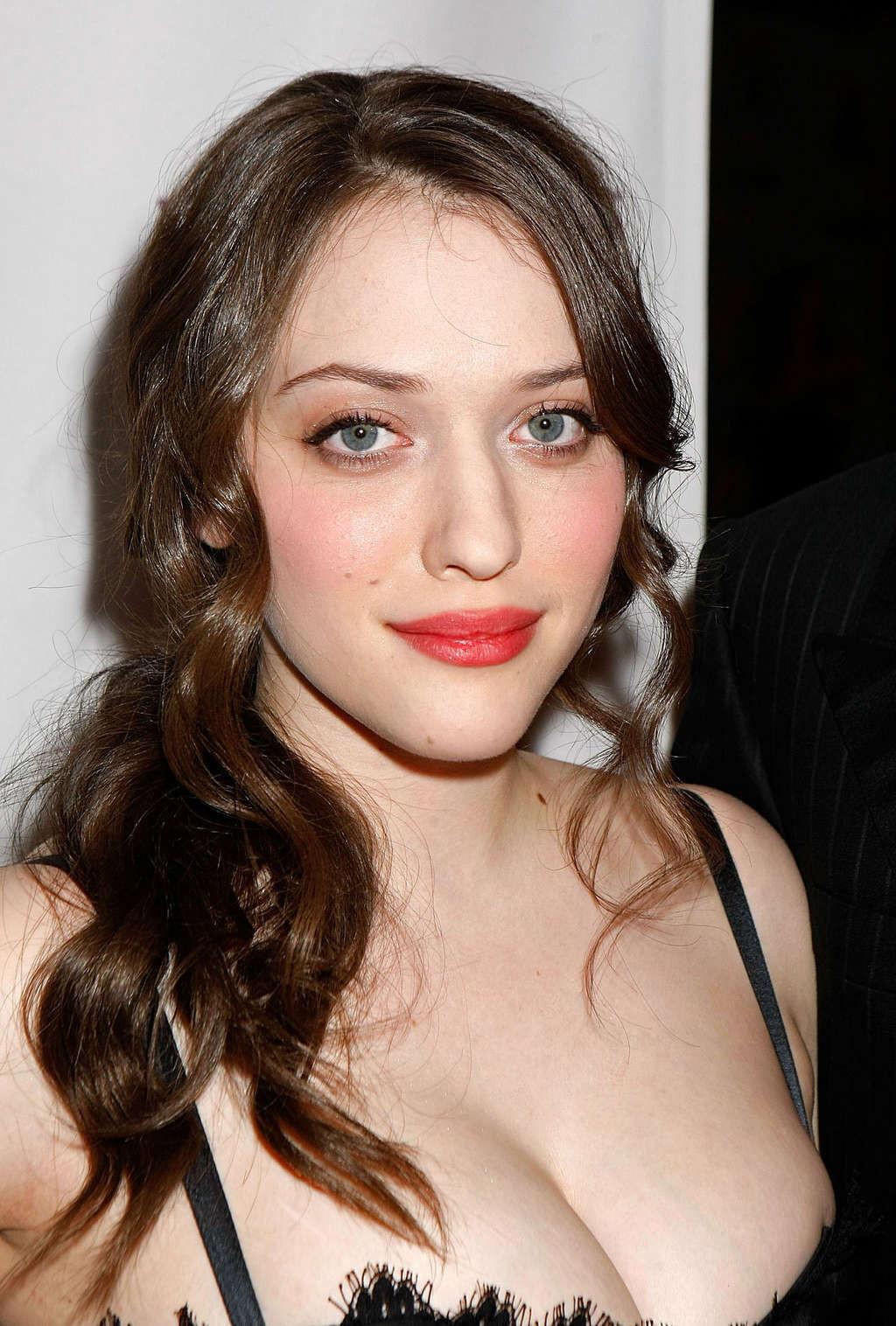 16P Kat Dennings exposing sexy nude body and huge boobs on private photos