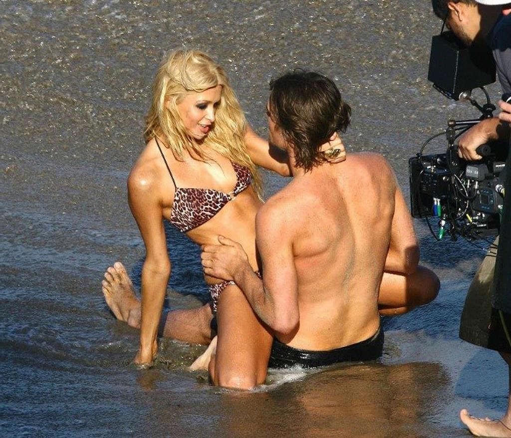 16P Paris Hilton looking very sexy and geting fuck with some boy on beach