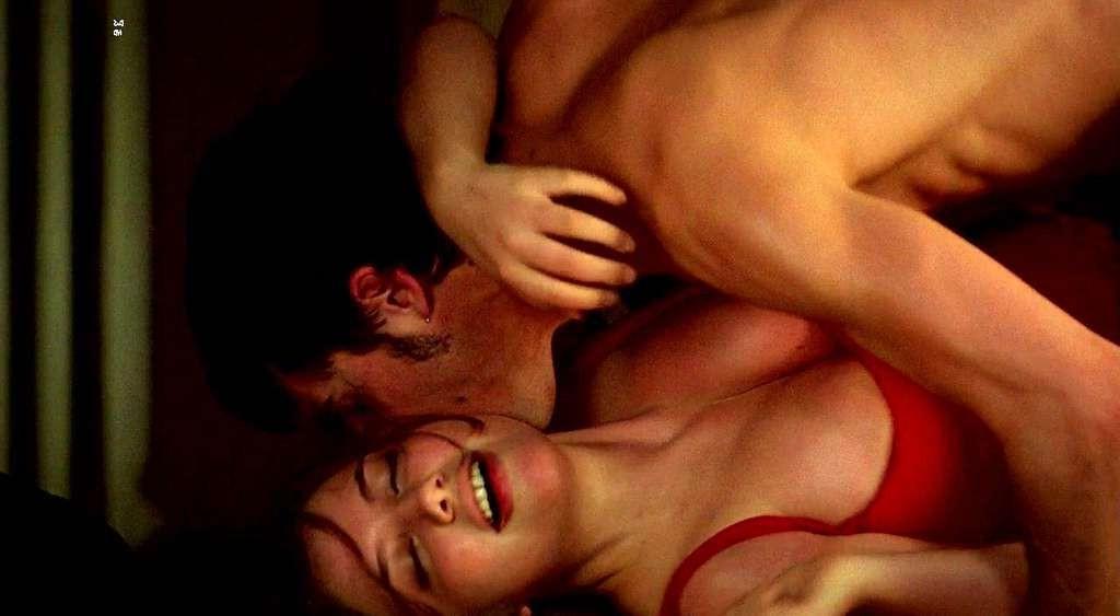 10P Miriam Giovanelli exposing her nice big boobs in nude movie scenes