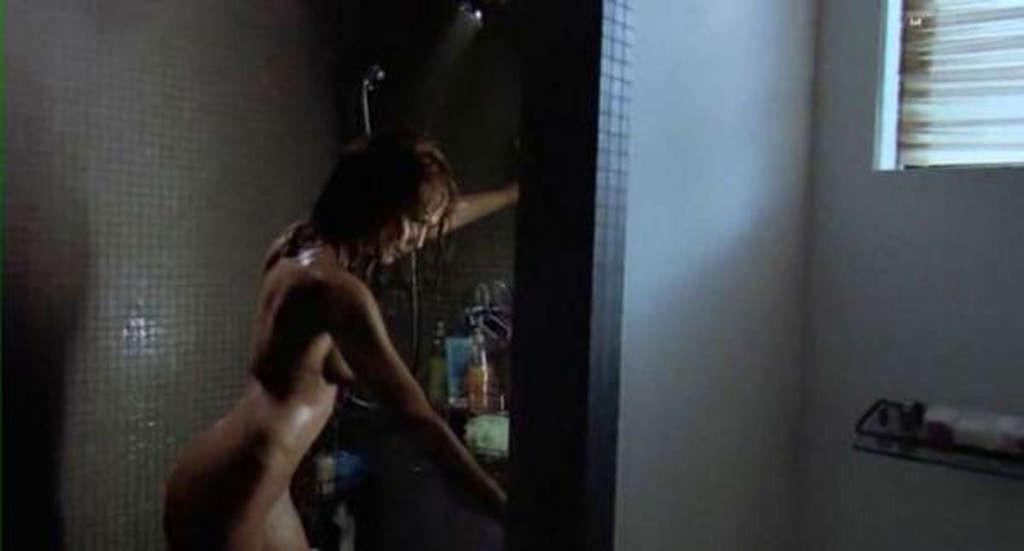 16P Jessica Alba posing nude and showing sexy ass under the shower