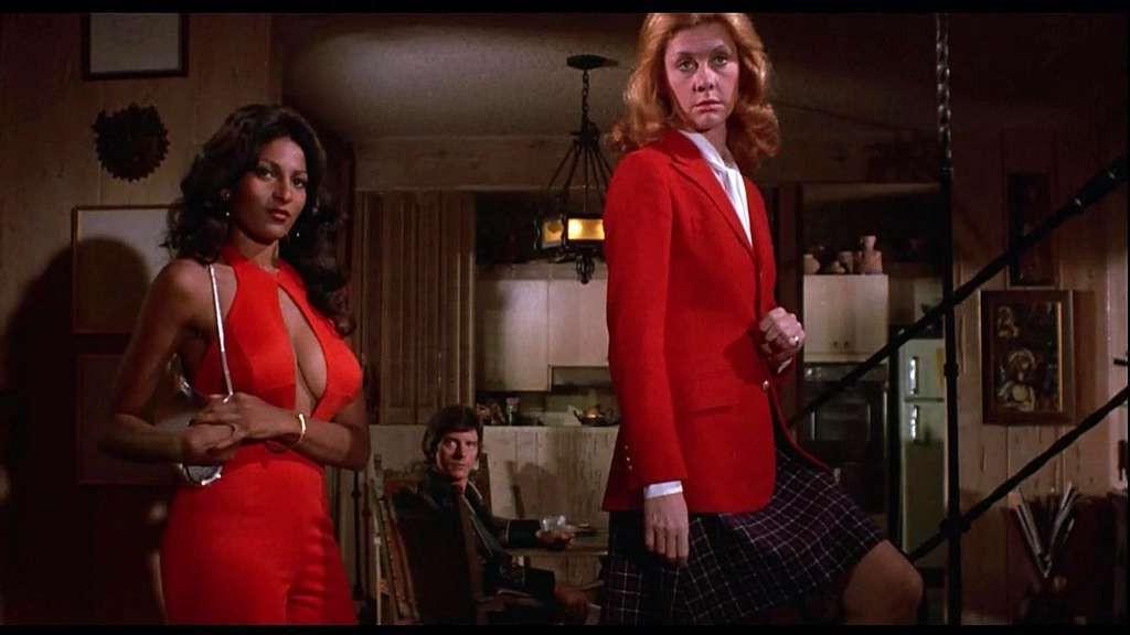 10P Pam Grier exposing her nice huge boobs in nude movie scenes