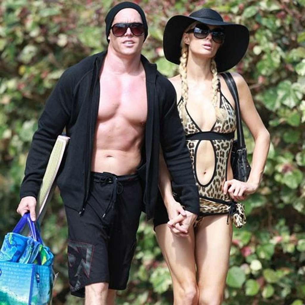 10P Paris Hilton looking sexy and making out with her boyfriend in bikini paparazzi 