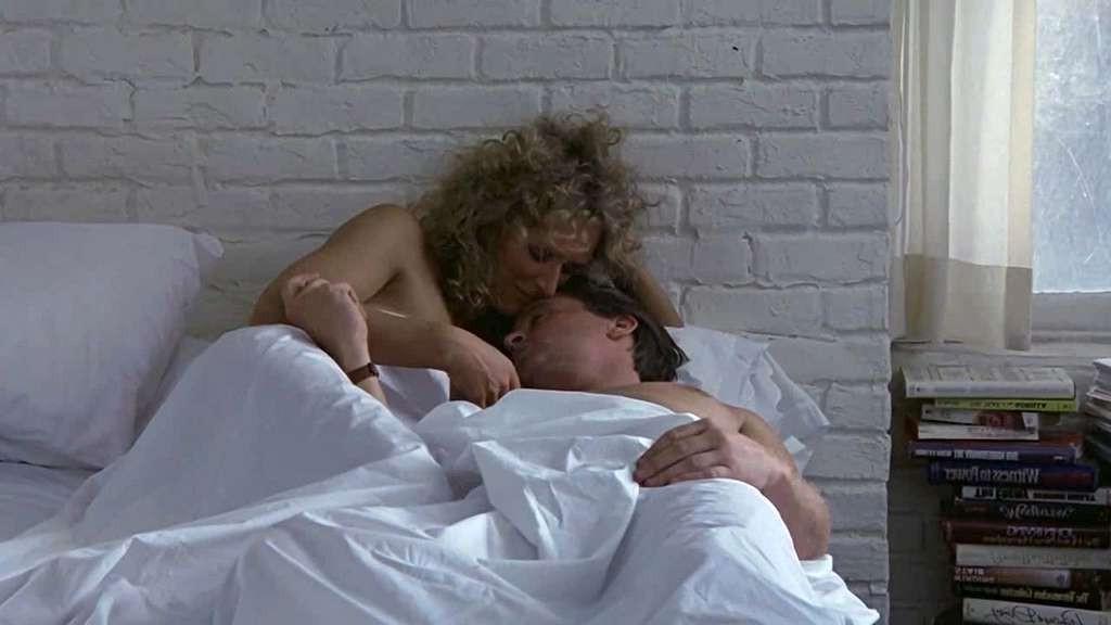 10P Glenn Close exposing her nice big tits and kissing girl in movie