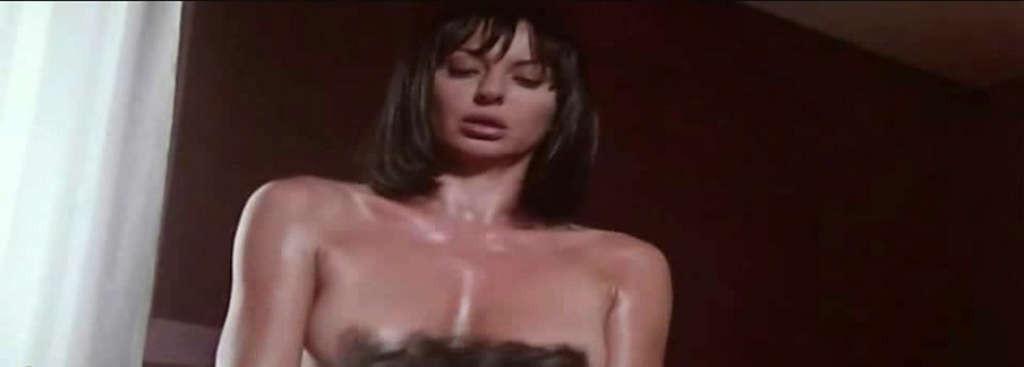 16P Alba Parietti exposing her nice tits and fucking in nude movie scene