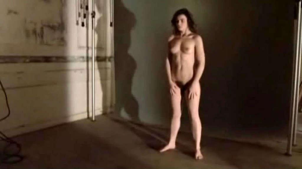 16P Valerie Kaprisky topless and having sex nude movie caps