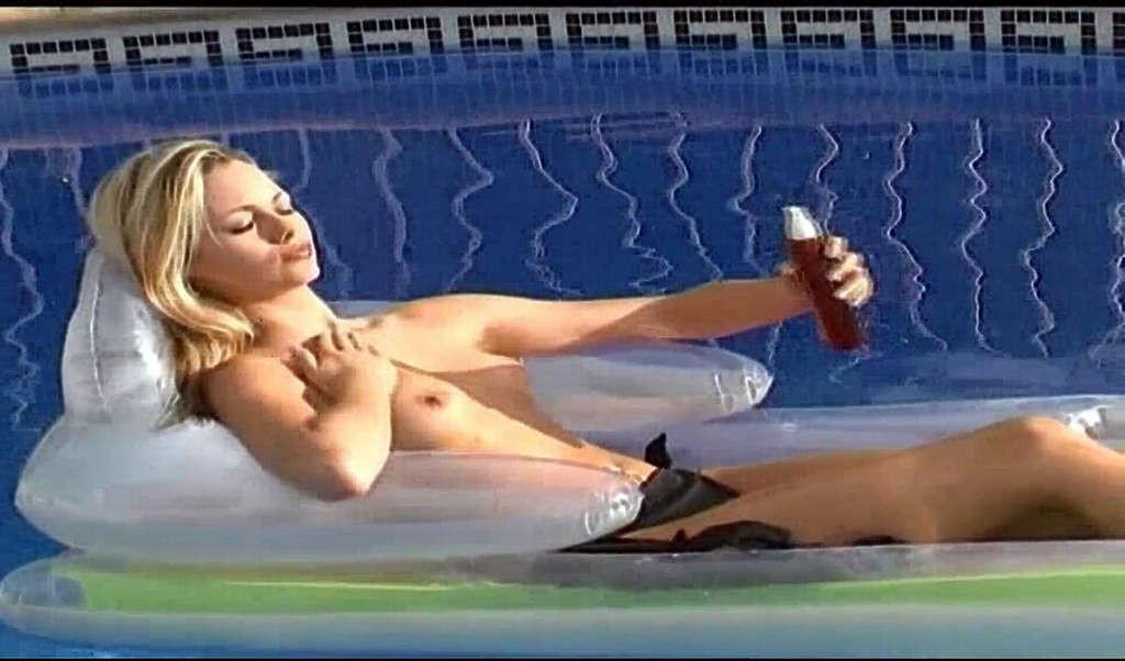 16P Jessica Jane Clement exposing her nice tits while filming photoshoot
