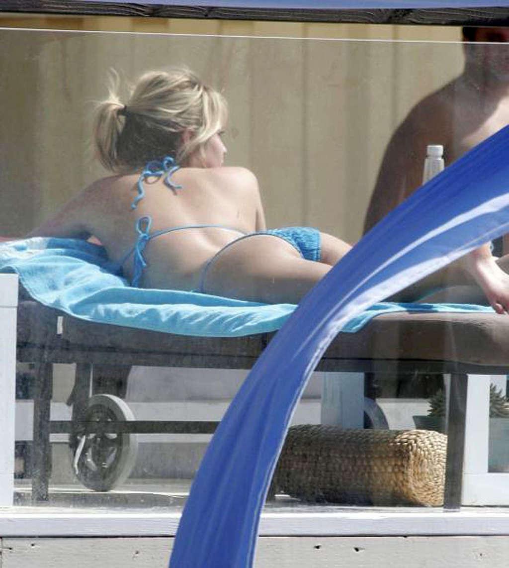 16P Kristin Cavallari exposing her sexy body and hot ass in bikini on pool