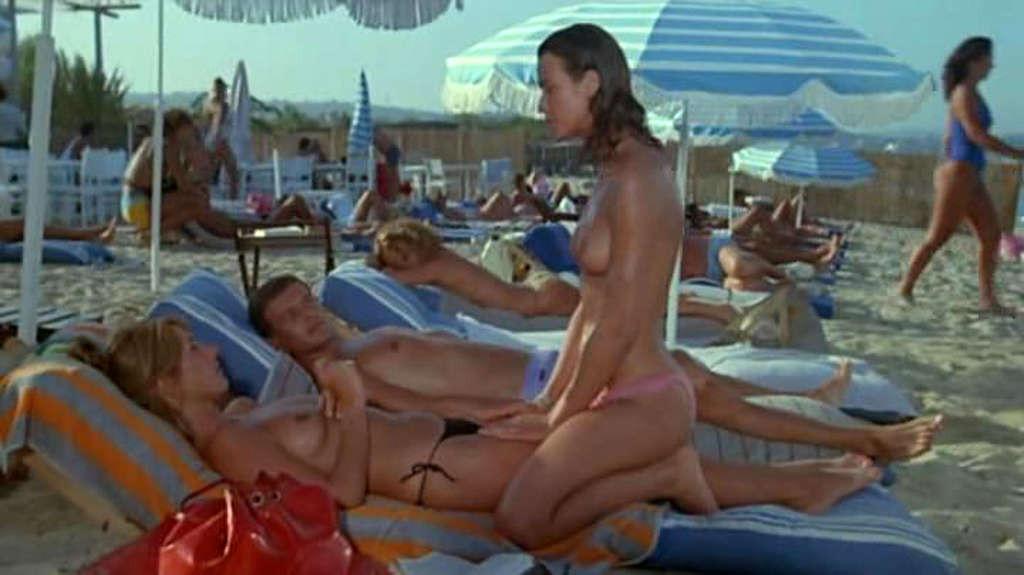 10P Valerie Kaprisky exposing her nice tits and great ass in movie