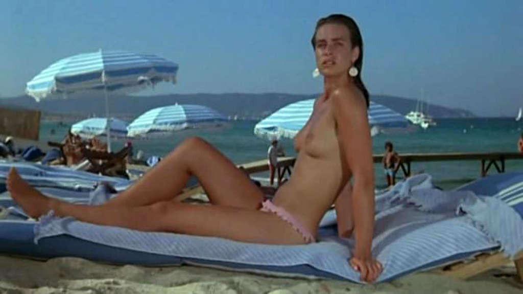 10P Valerie Kaprisky exposing her nice tits and great ass in movie