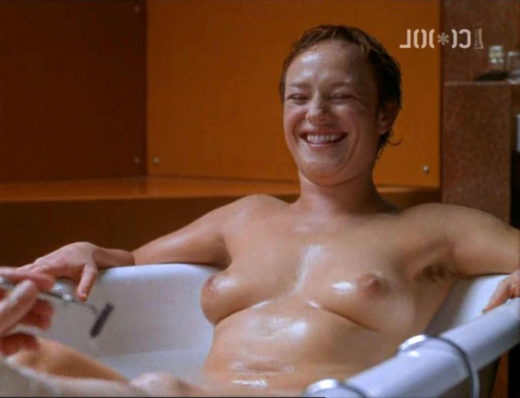 10P Susie Porter exposing her nice tits and pussy and lesbian sex scene