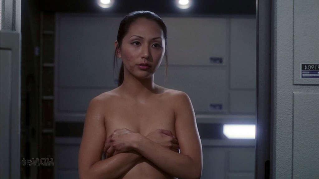 16P Linda Park topless under shower and nude in movie caps