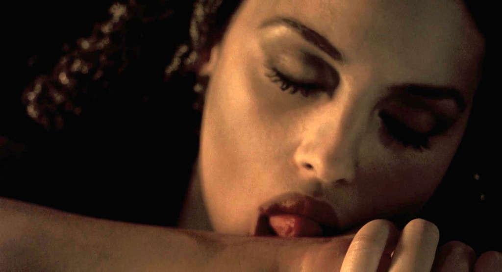 10P Monica Bellucci revealing her huge boobs and have sex in movie