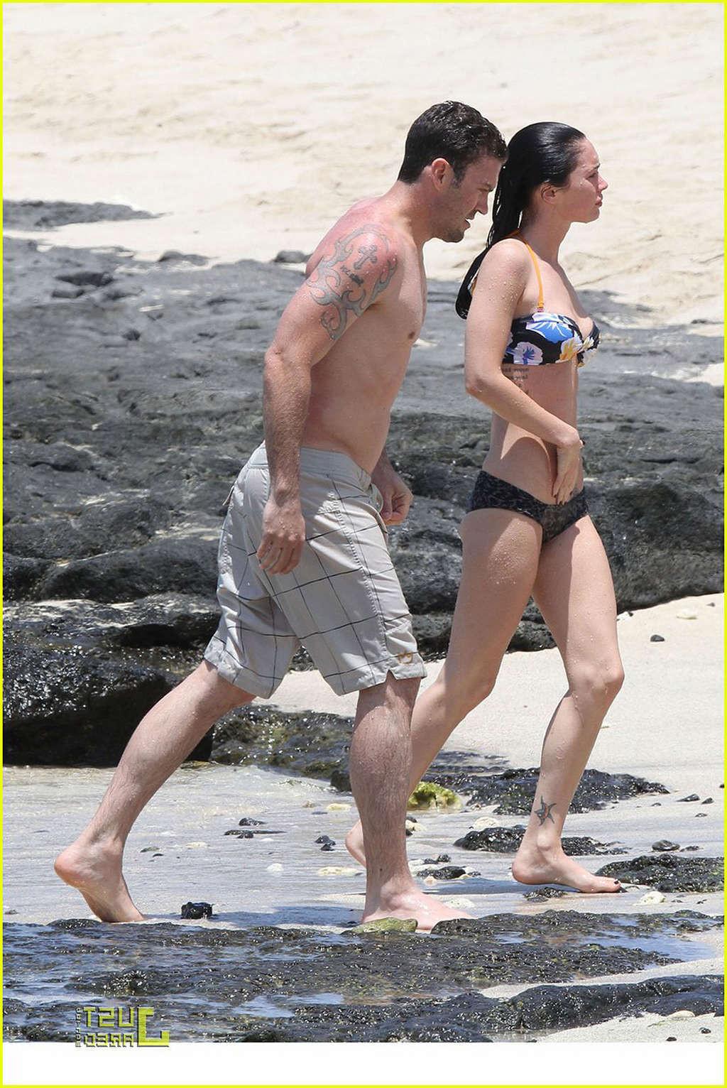16P Megan Fox in bikini playing on beach with her boyfriend