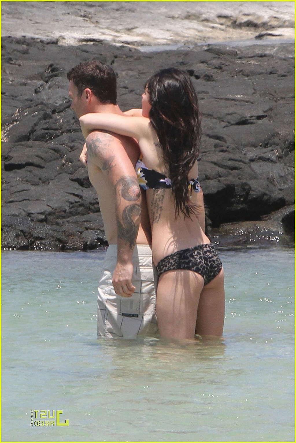 16P Megan Fox in bikini playing on beach with her boyfriend