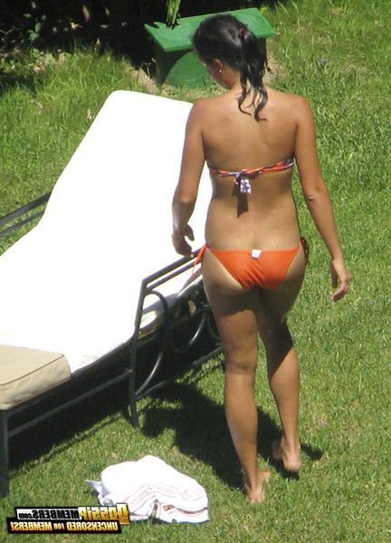 15P Ana Ivanovic posing sexy and slutty in glamorous and paparazzi photos