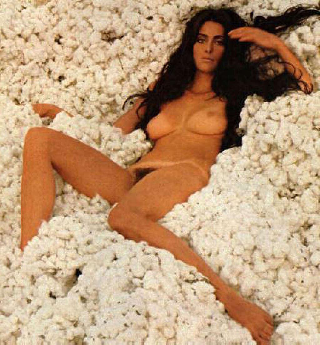 10P Sonia Braga exposing her nice big tits and hairy pussy