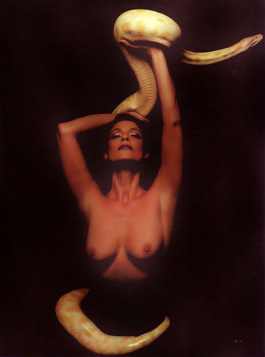 10P Sonia Braga exposing her nice big tits and hairy pussy