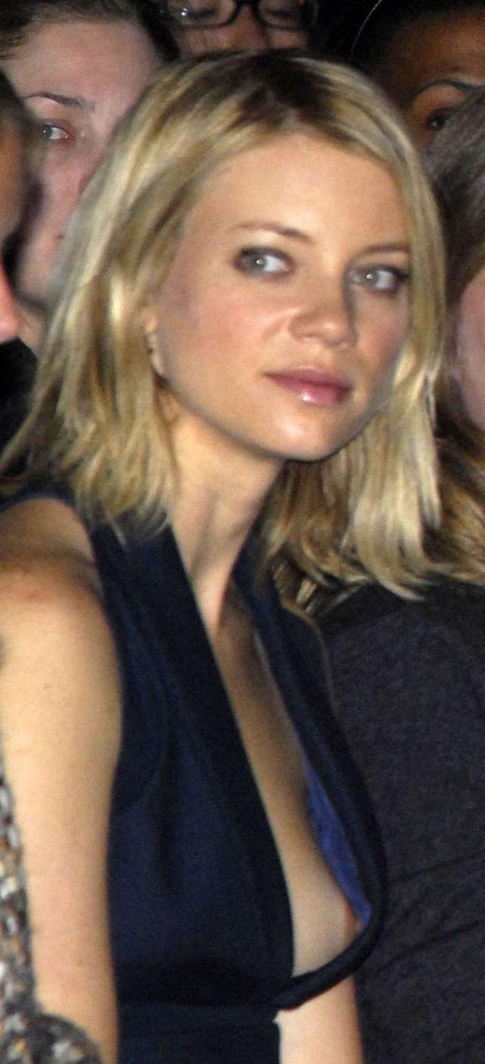 10P Amy Smart exposing her nice big tits and her pussy while fucking hard in nude mo