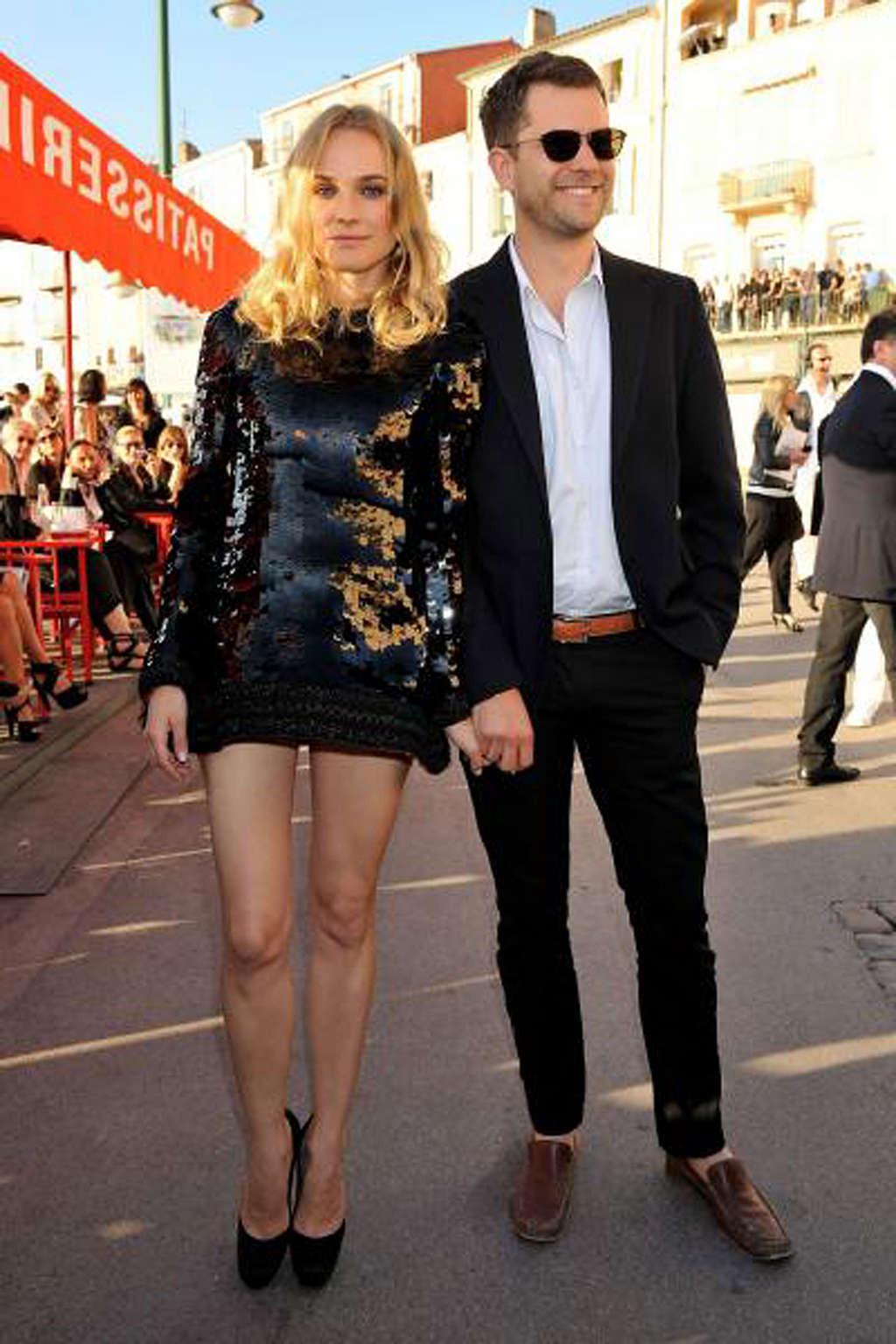 10P Diane Kruger exposing her nice big tits and great ass
