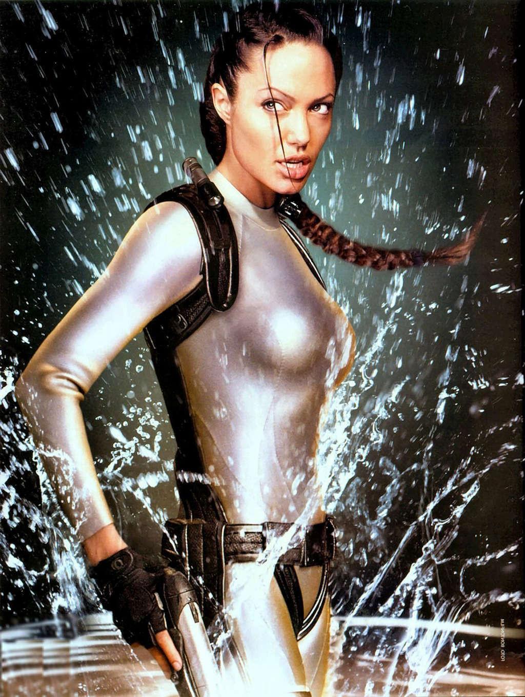 16P Angelina Jolie look sexy like Lara Croft and showing tits