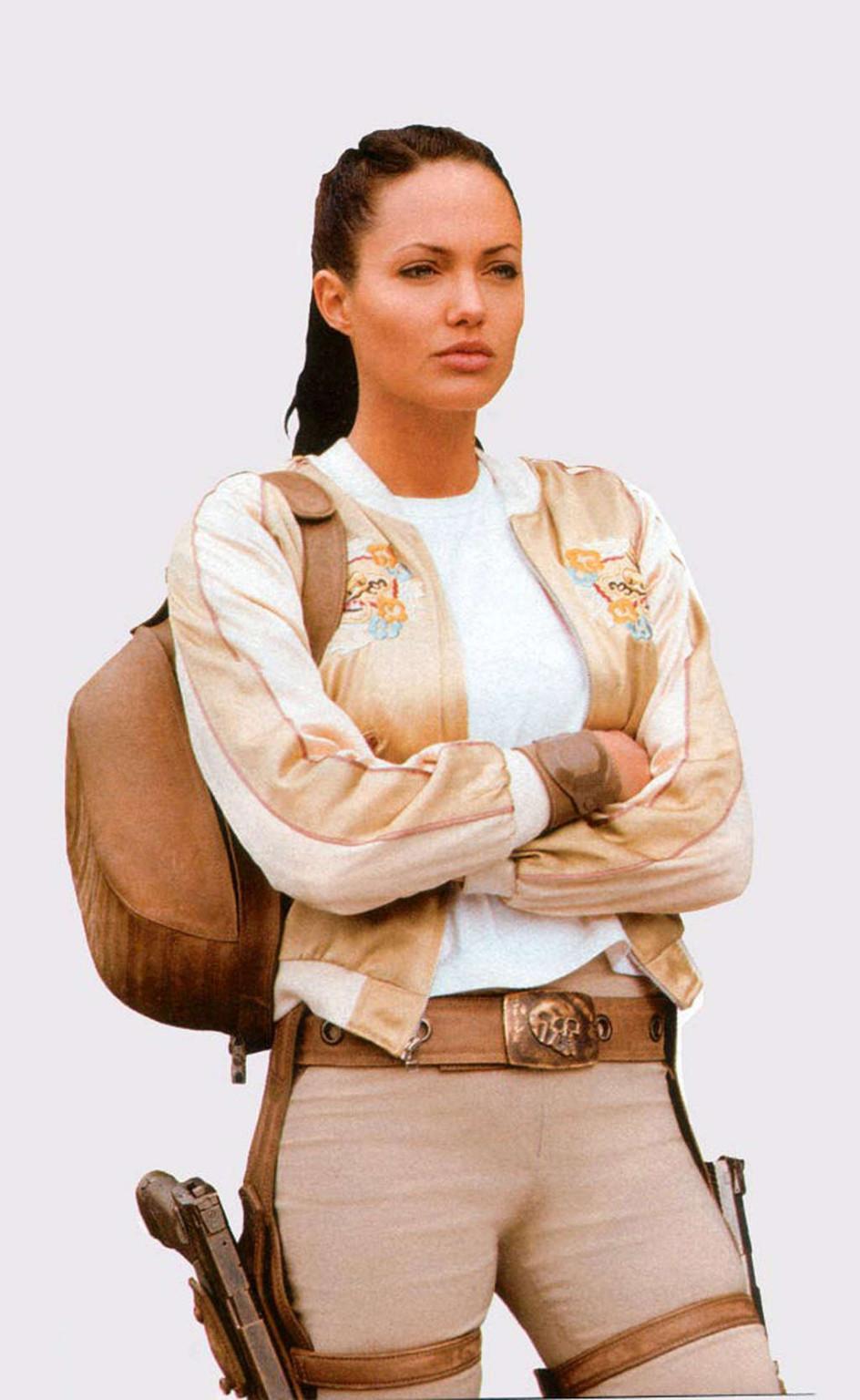 16P Angelina Jolie look sexy like Lara Croft and showing tits
