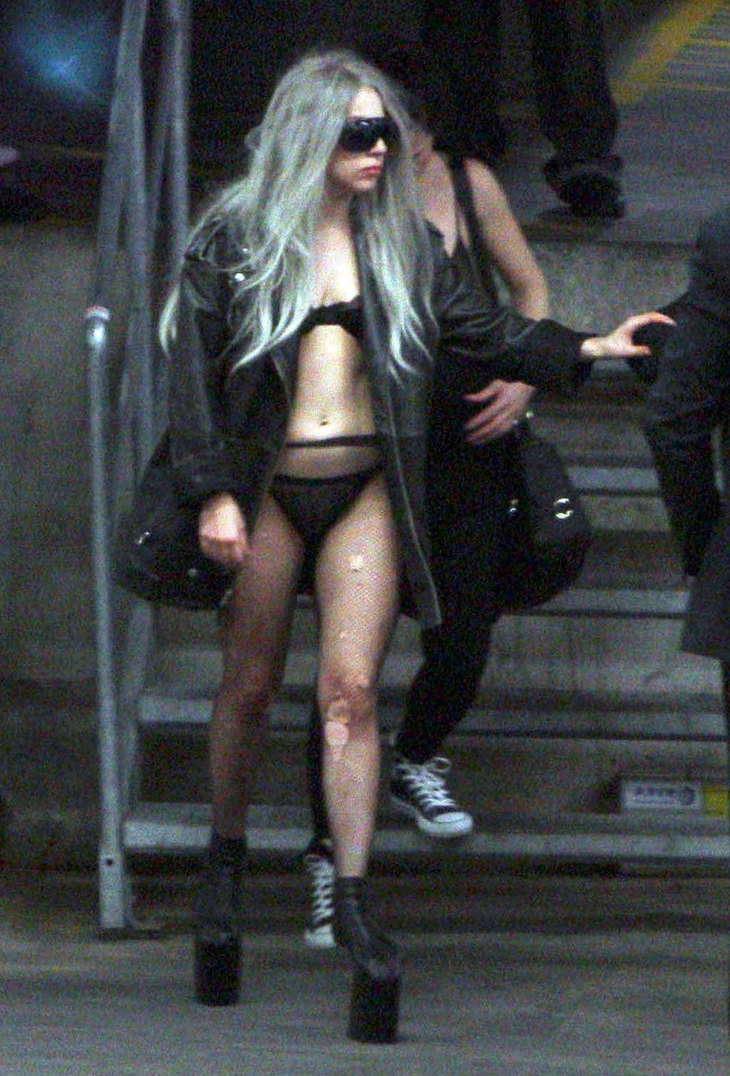 16P Lady Gaga show pussy in see thru panties and in stockings