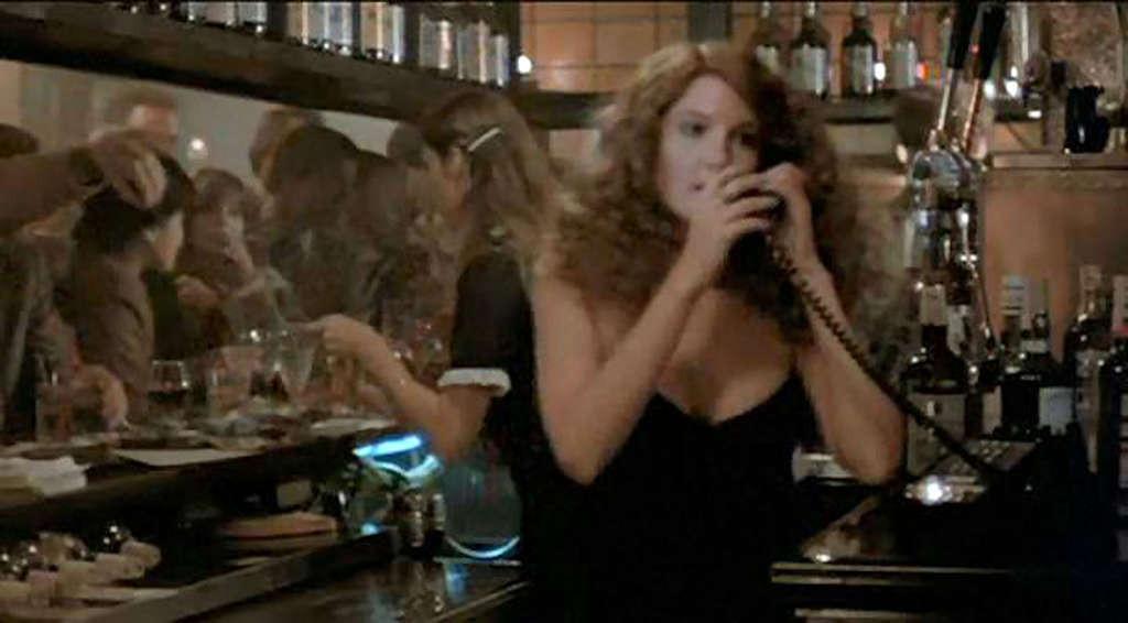 16P Annette O'Toole showing her nice tits in nude movie caps