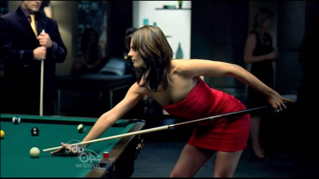 16P Stana Katic look sexy as hell in mini skirt and show tits