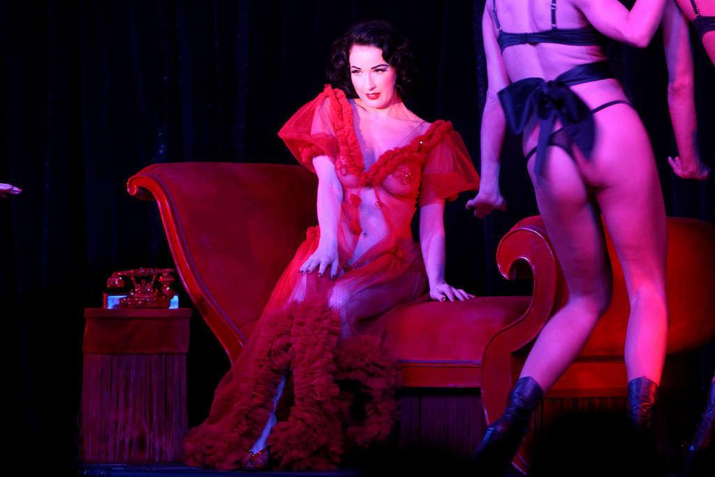 10P Dita Von Teese showing her nice tits and ass in thong on stage