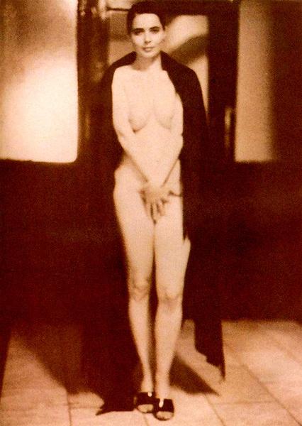 15P vintage Italian actress Isabella Rossellini nude scenes