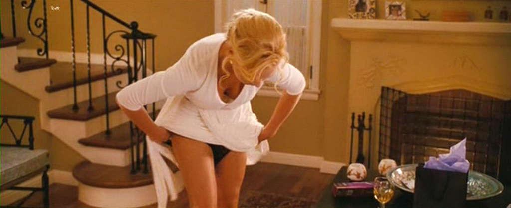 16P Katherine Heigl oops and downblouse and posing topless
