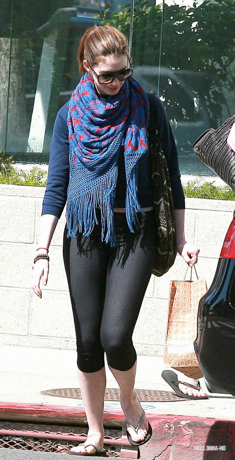 16P Anne Hathaway very sexy and hot see thru paparazzo photos