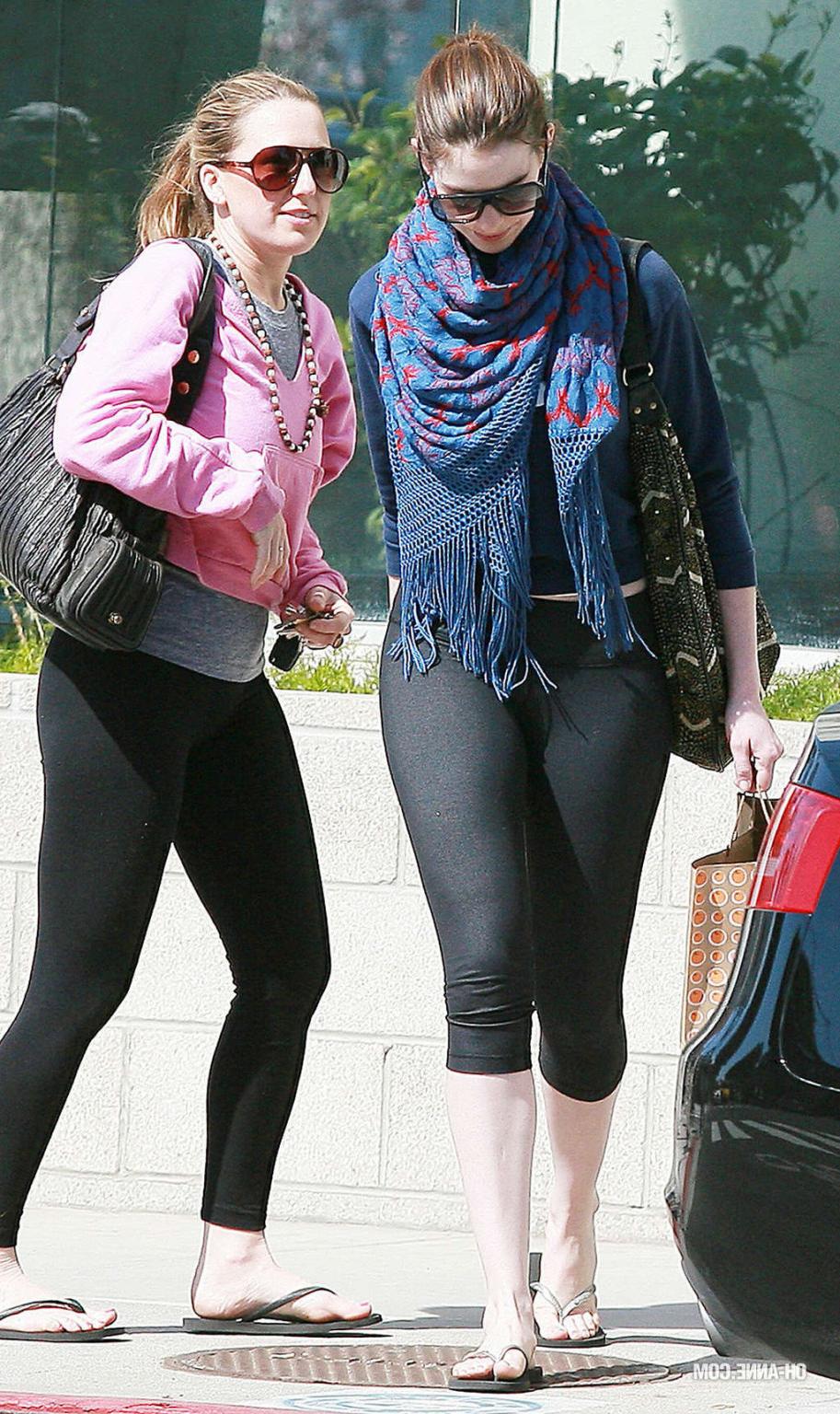 16P Anne Hathaway very sexy and hot see thru paparazzo photos