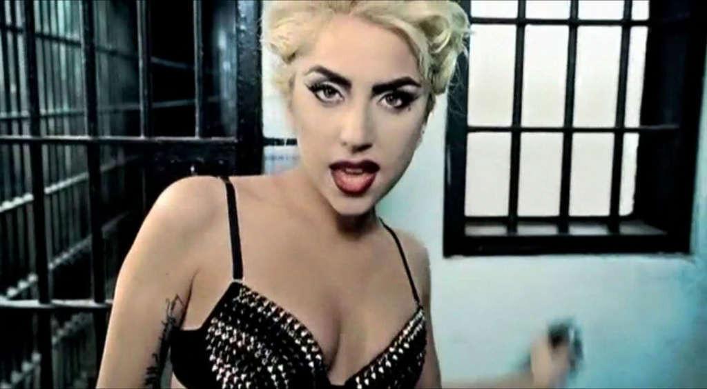10P Lady Gaga showing her nice ass in thong in women prison in new video spot