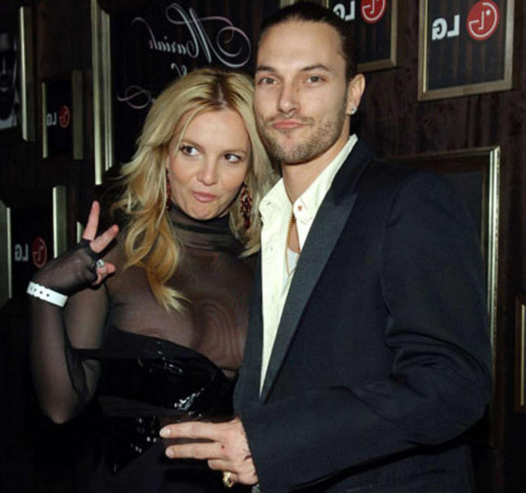 16P Britney Spears the best compilation of nipple slip and upskirt photos
