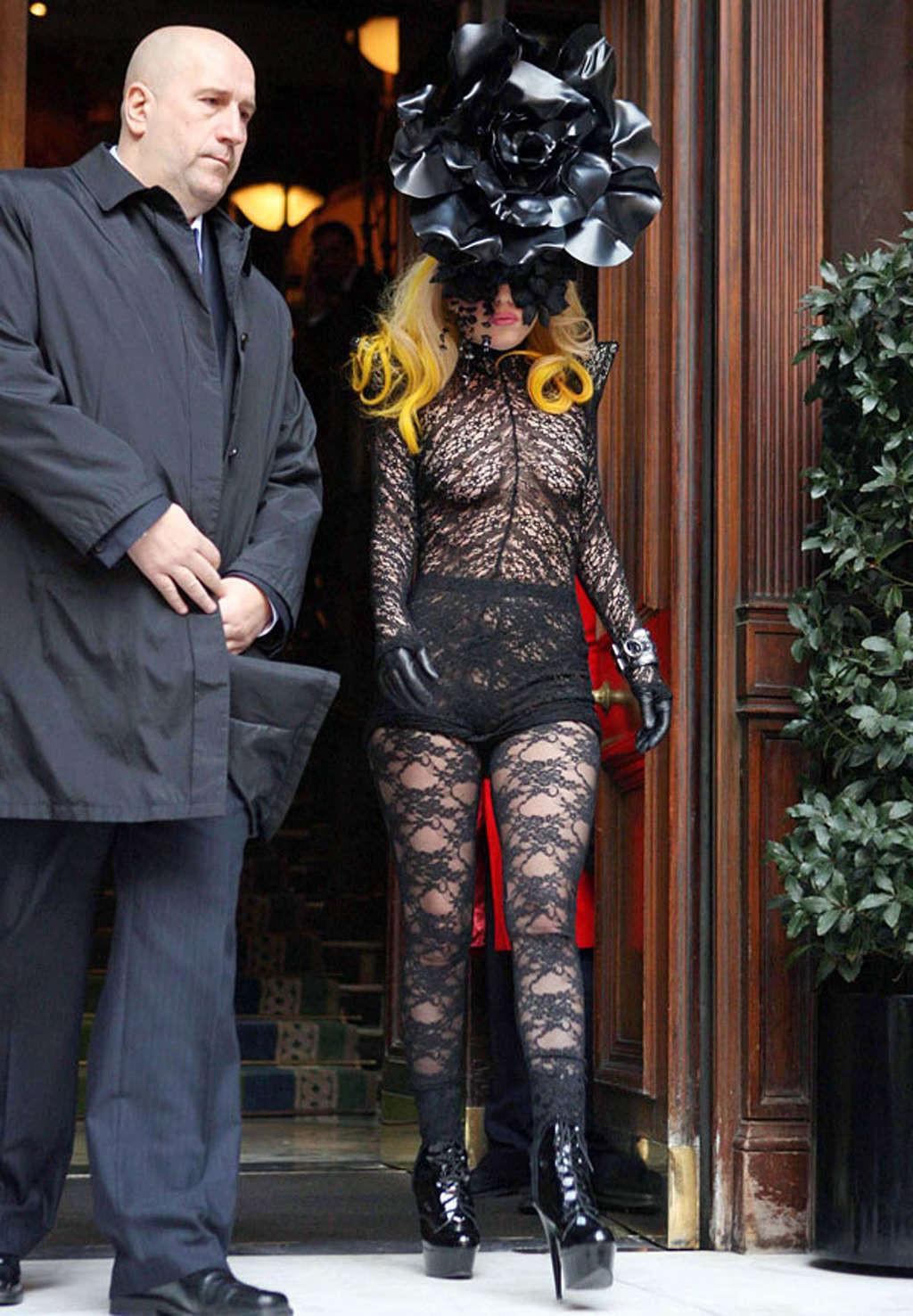 16P Lady Gaga very sexy and hot paparazzi see thru photos