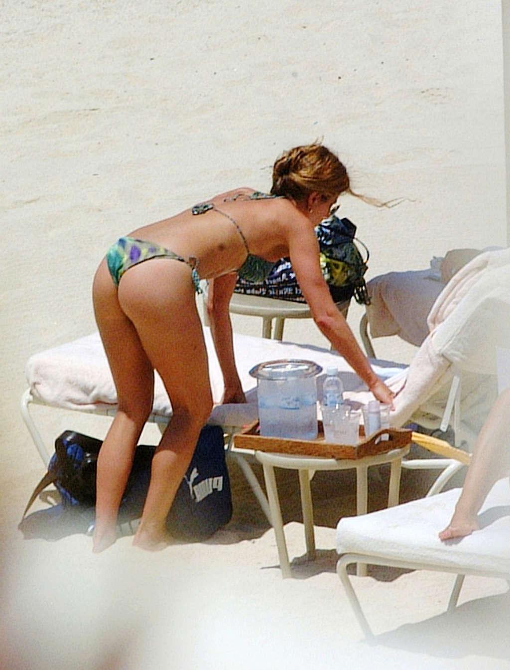 16P Jennifer Aniston the best compilation of her sexy ass in bikini