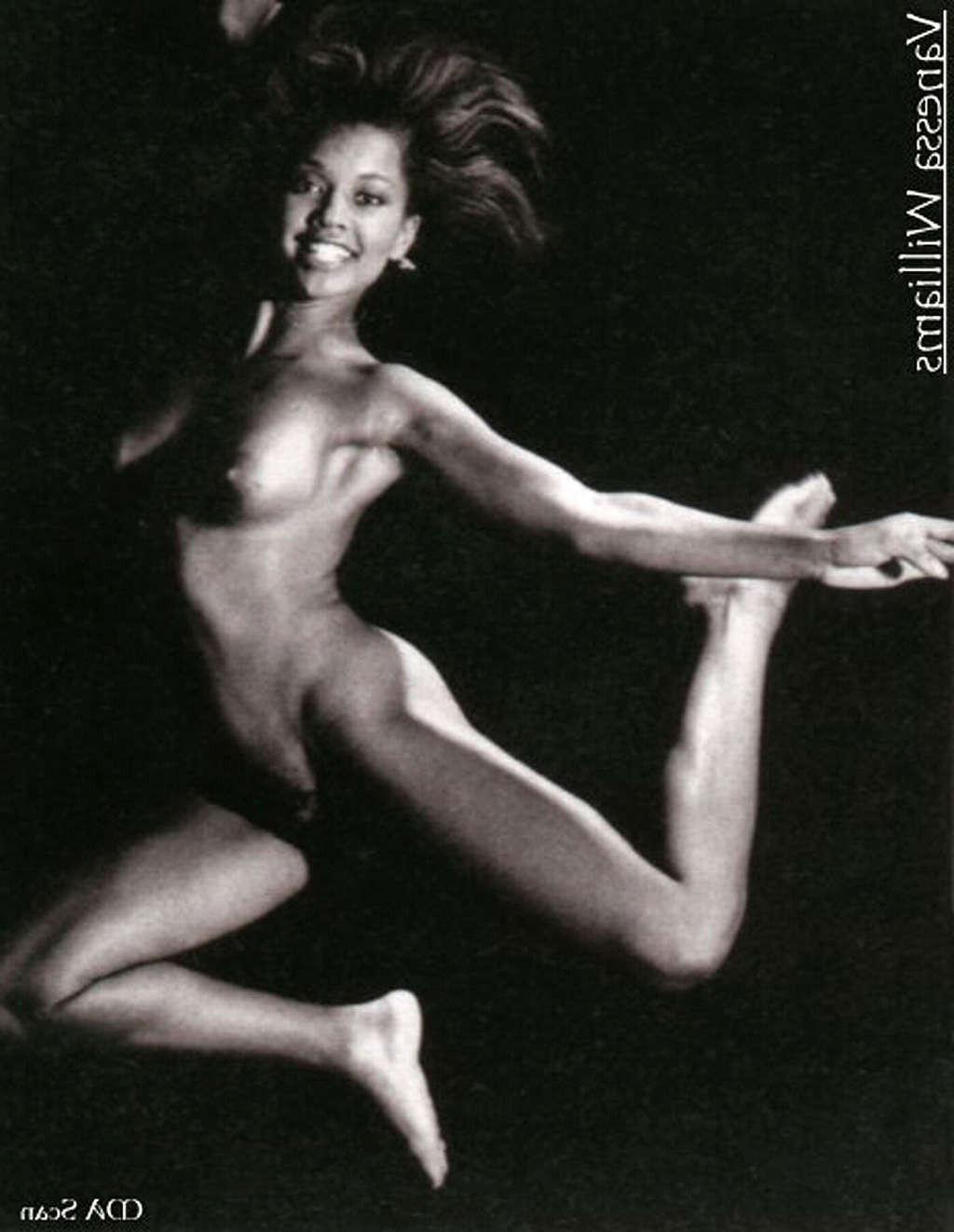 16P Vanessa Williams showing her nice tits and hairy pussy