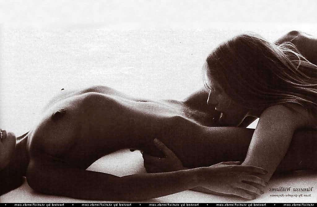 16P Vanessa Williams showing her nice tits and hairy pussy