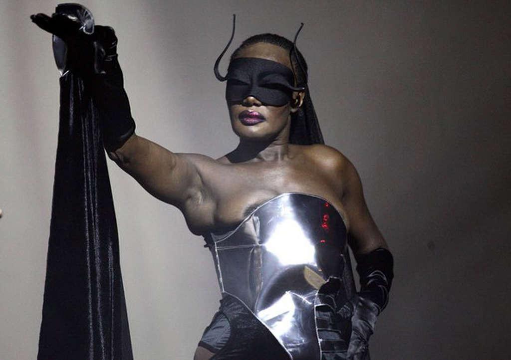 16P Grace Jones tits slip and upskirt on stage paparazzi pictures